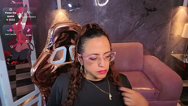  Evoni b online show from November 18, 8:10 pm