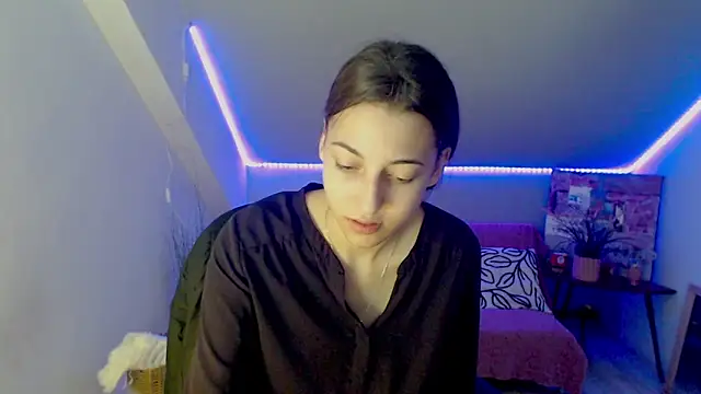 BonniePearson online show from October 6, 9:52 pm
