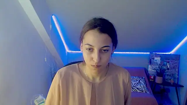 BonniePearson online show from September 30, 10:36 pm