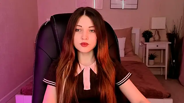 Kimmie shine online show from May 6, 5:39 pm