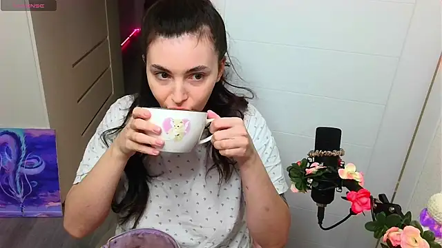 peachyness online show from March 10, 6:34 pm