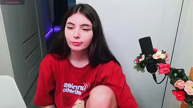 peachyness online show from May 11, 6:16 pm
