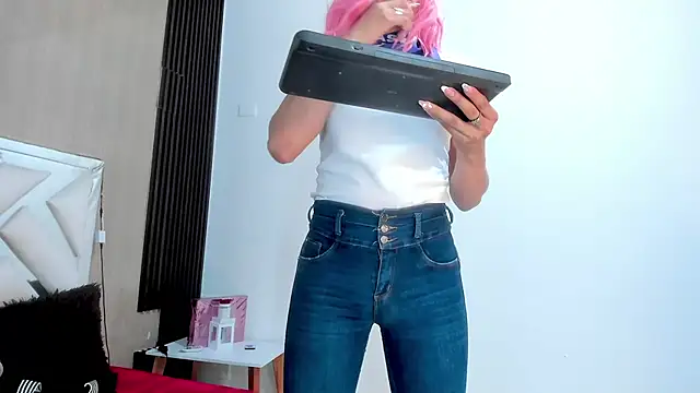 karen matwell online show from October 16, 8:00 pm