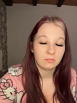 SweetTeenGirl online show from May 24, 11:53 am