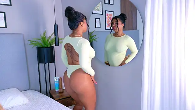 LanaRozz online show from May 4, 7:39 pm