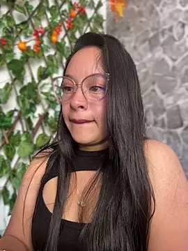 Liulee2 online show from November 4, 4:23 pm