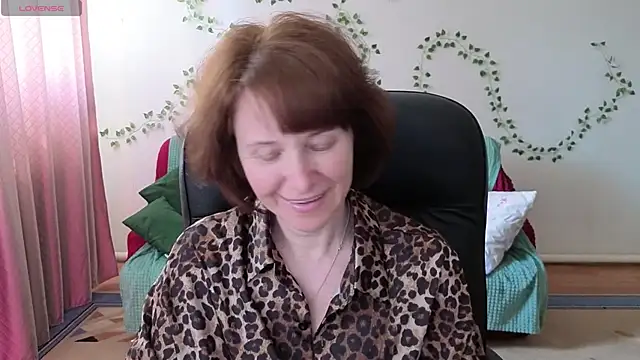 Lia Tito online show from May 9, 8:16 am
