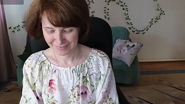 Lia Tito online show from May 22, 12:58 pm