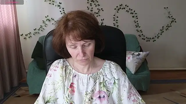 Lia Tito online show from May 7, 1:59 pm