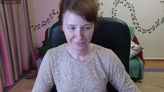 Lia Tito online show from May 12, 5:41 pm