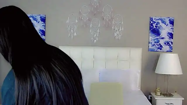 maddissonivanova online show from October 5, 7:30 pm