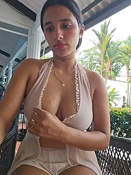 Lorena Mcfly online show from May 17, 11:42 am