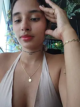Lorena Mcfly online show from May 4, 4:33 pm