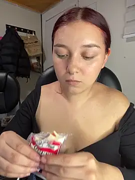 Karen18 boobs online show from May 22, 2:42 am