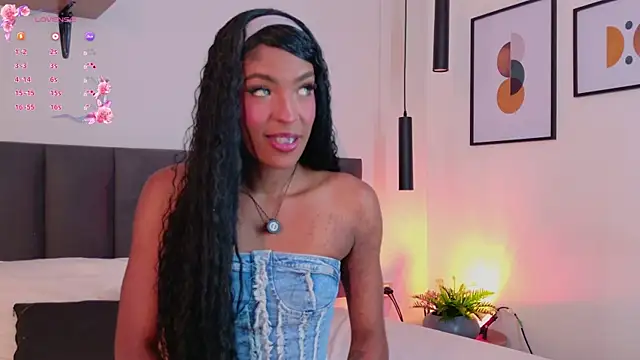 Emely Deluxe online show from May 25, 10:36 am