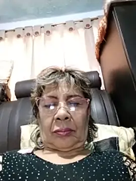 OliviaMorris1 online show from May 23, 4:16 pm
