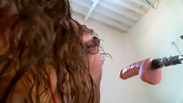 Monserrat Sweet online show from November 14, 7:03 pm