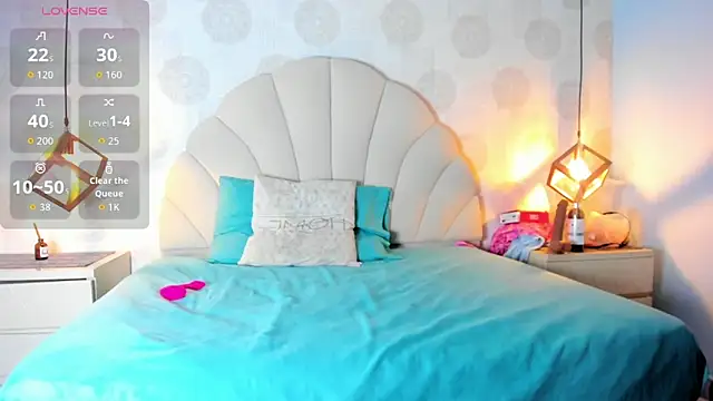 AURORAMARTIN2 online show from January 9, 12:53 pm