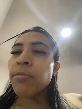 Rosa 25x online show from May 21, 1:53 pm