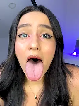 lunatorch online show from November 29, 5:28 pm