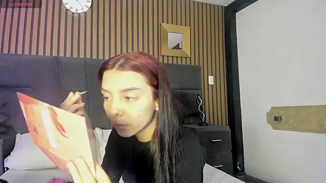 Snapshot of CleoWhite chatting on September 19, 6:01 am CleoWhite online show from September 19, 6:01 am