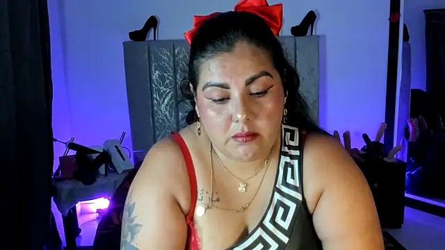 AndreaKinky online show from May 9, 10:45 pm