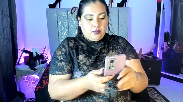 AndreaKinky online show from May 17, 9:08 am
