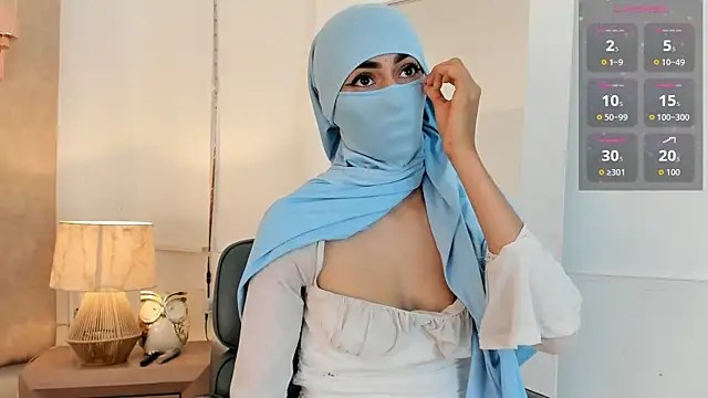  Zahiira  online show from May 22, 12:25 pm