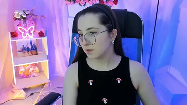 VirtuallVoyant online show from October 21, 7:34 am