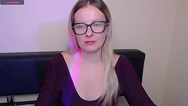 VanillaRose  online show from October 7, 6:51 am