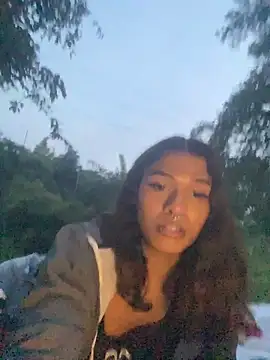 cam11 07 online show from March 27, 11:27 pm