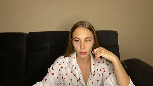 sweetymiss online show from October 9, 6:45 pm