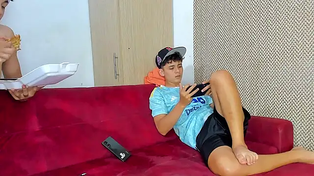 willy sexxx18 online show from May 14, 7:52 pm