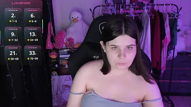 AmyVibess online show from June 28, 6:14 pm