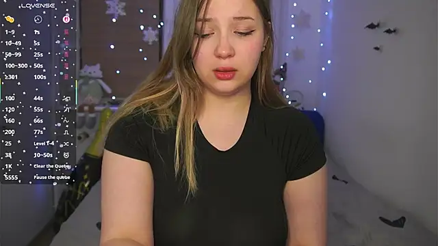 CuteSharloti online show from February 5, 7:50 pm