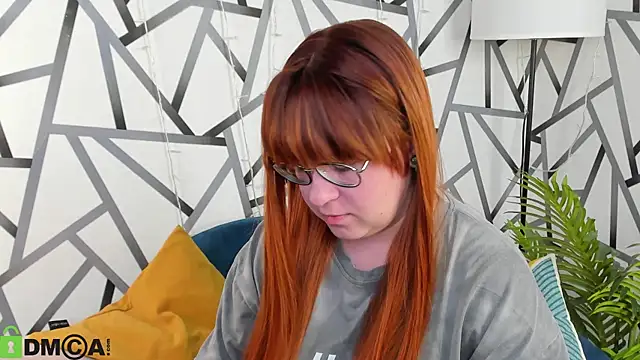 Michelle Wilsson online show from May 12, 6:43 am