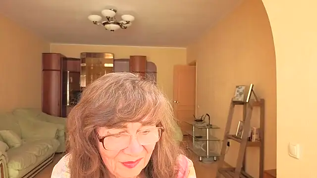 Betty Brick online show from May 4, 11:03 am