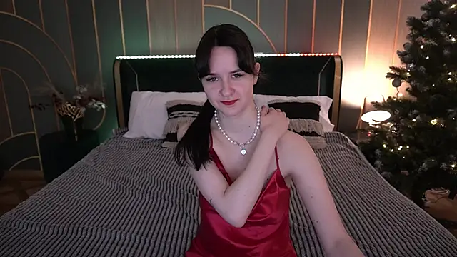 BerryDiva online show from December 16, 7:14 am