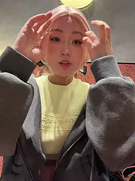 winter11 online show from November 13, 4:44 am