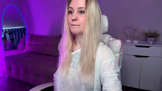 Sofia Kenwood online show from May 10, 4:14 am