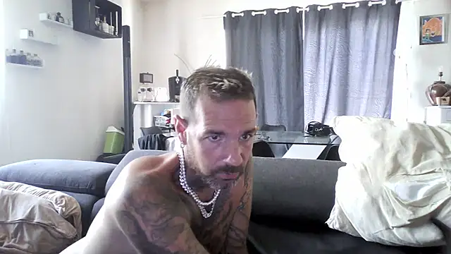 soumisdeblake83 online show from July 17, 11:47 am