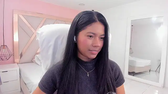 samantaa shy online show from December 3, 3:53 am