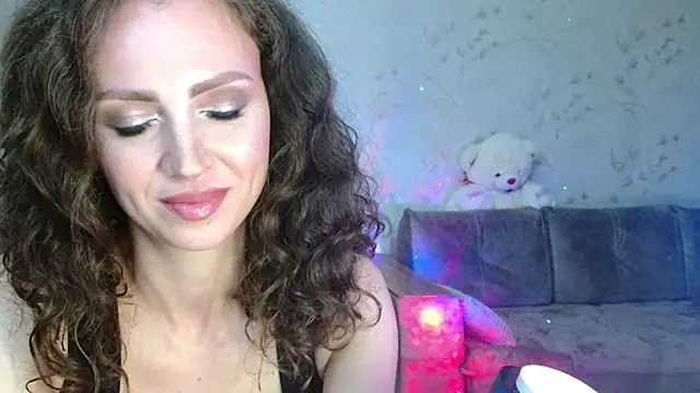 Amber Carrol online show from May 28, 5:44 pm
