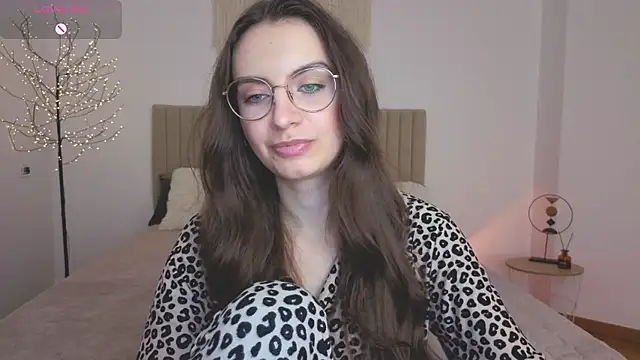 Real cutie1 online show from May 11, 4:04 pm