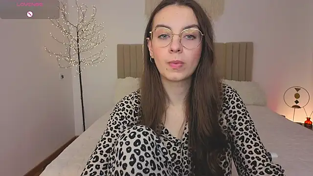 Real cutie1 online show from April 30, 5:40 pm