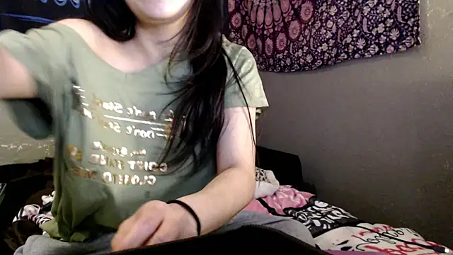 London Ray online show from May 4, 1:31 am