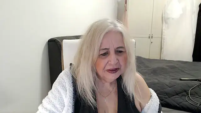 SusiLifeXXX online show from April 27, 8:28 pm