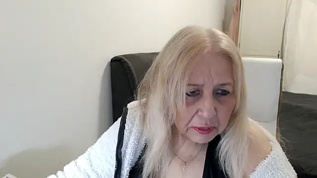 SusiLifeXXX online show from May 19, 7:32 pm