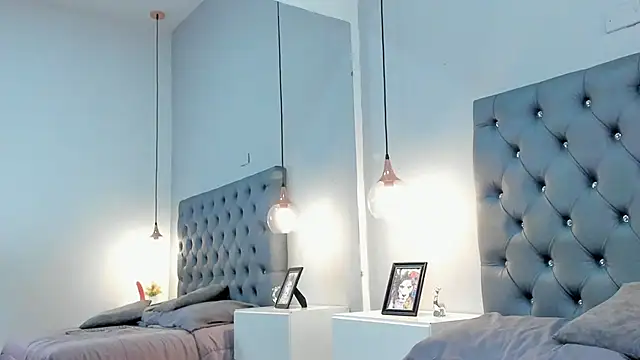 ScarlettGonzalez  online show from October 3, 5:51 pm