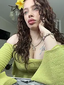 Hannah xBaby online show from February 18, 11:09 am